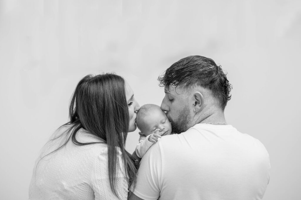 Séance photo famille, couple, grossesse et naissance dans la loire