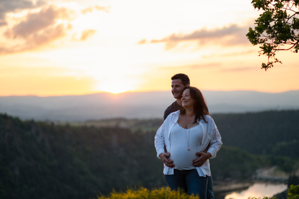 séance photo famille couple grossesse naissance dans la loire